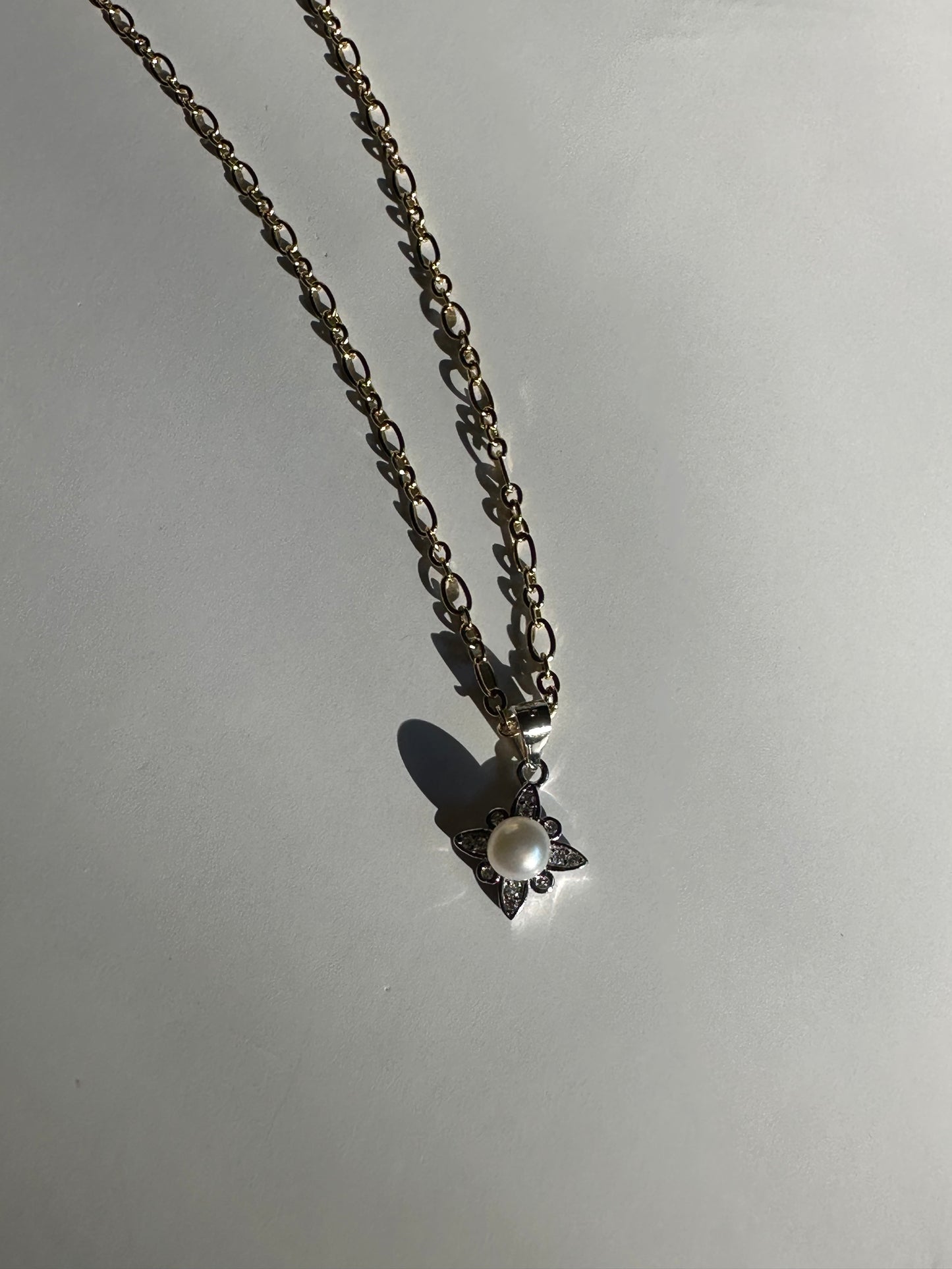 Pearl Flower Necklace