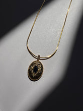 Load image into Gallery viewer, Vintage Inspired Sapphire Necklace
