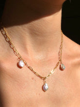 Load image into Gallery viewer, Roma Baroque Pearl Necklace
