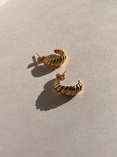Load image into Gallery viewer, Mini French Twist Earrings

